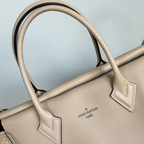 Louis Vuitton Veau Cachemire Tote W PM - Picture 9 of 14